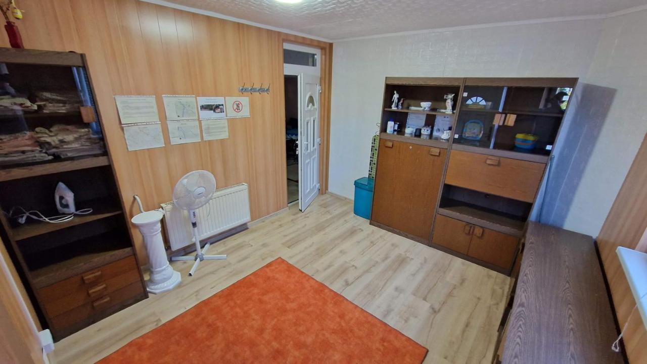 Friendly Apartment In The Suburb. Budapest Eksteriør billede