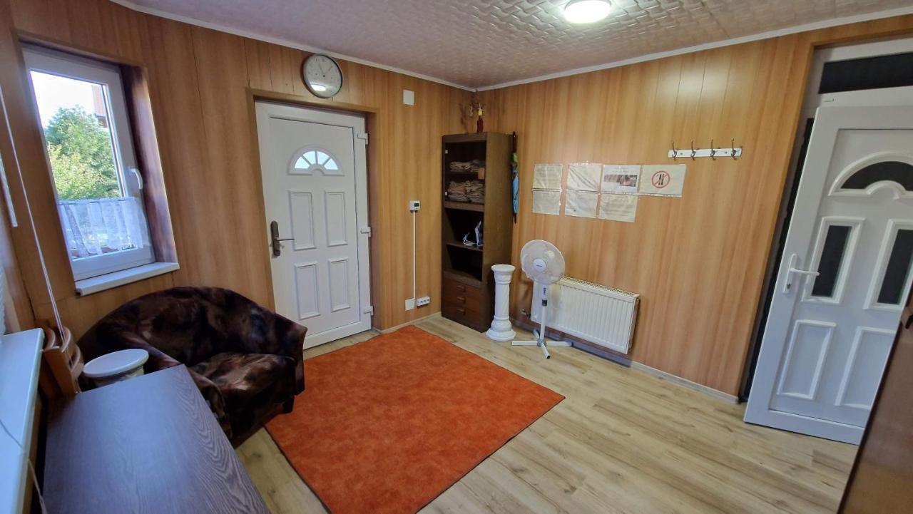 Friendly Apartment In The Suburb. Budapest Eksteriør billede